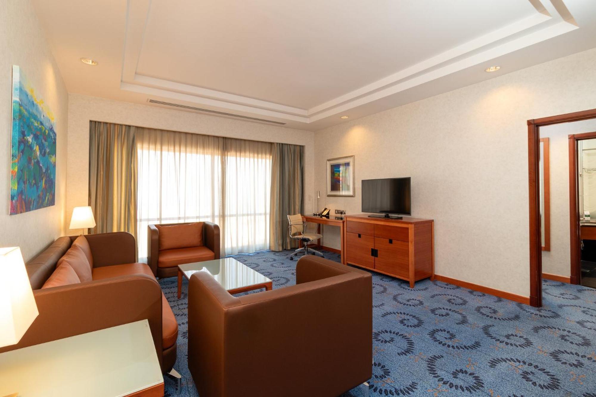 Holiday Inn - Suites Kuwait Salmiya By Ihg Kuvait Kültér fotó
